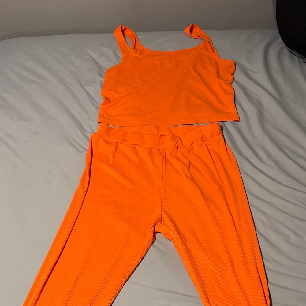 Vibrant Orange Women's Leggings Set